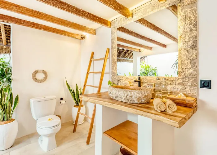 Villa Indigo - 5-bdr With Huge Pool And Garden