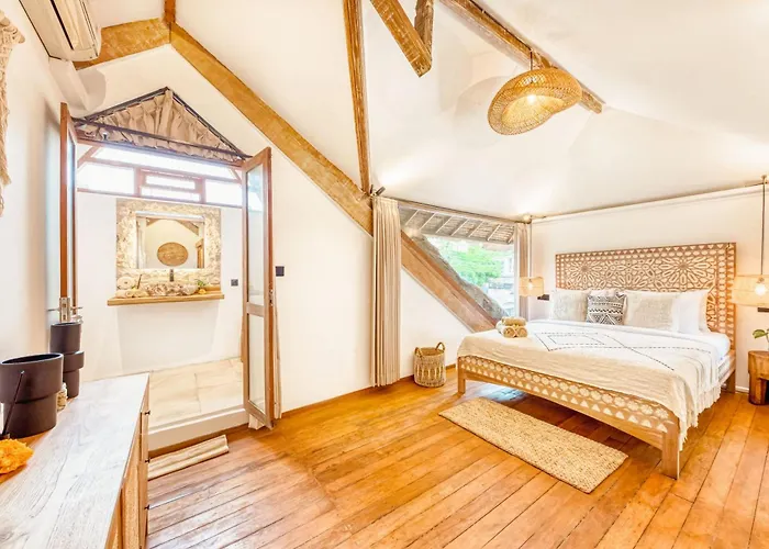Indigo - 5-bdr With Huge Pool And Garden