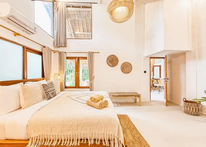 Villa Indigo - 5-bdr With Huge Pool And Garden