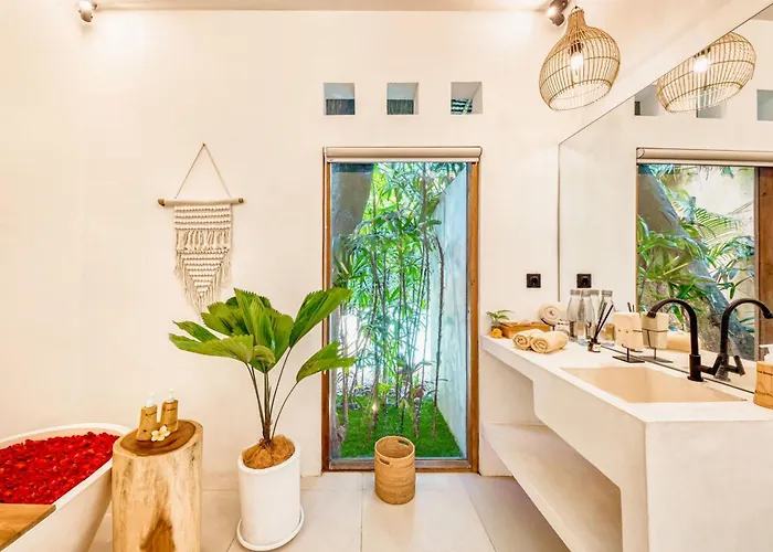 Indigo - 5-bdr With Huge Pool And Garden *