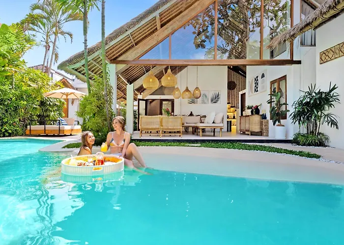 Villa Indigo - 5-bdr With Huge Pool And Garden